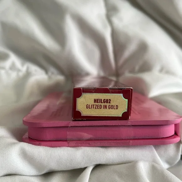 NYX Bridgerton Set - Picture 7 of 12